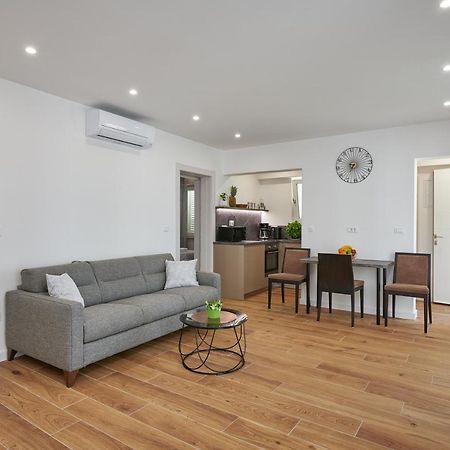 Newly Renovated Apt. Near To Entrance To Old Town 두브로브니크 외부 사진