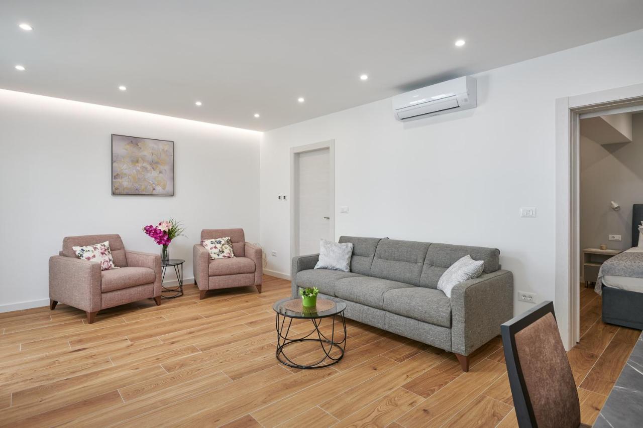 Newly Renovated Apt. Near To Entrance To Old Town 두브로브니크 외부 사진