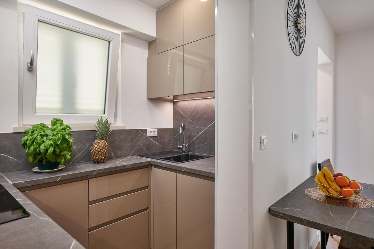 Newly Renovated Apt. Near To Entrance To Old Town 두브로브니크 외부 사진