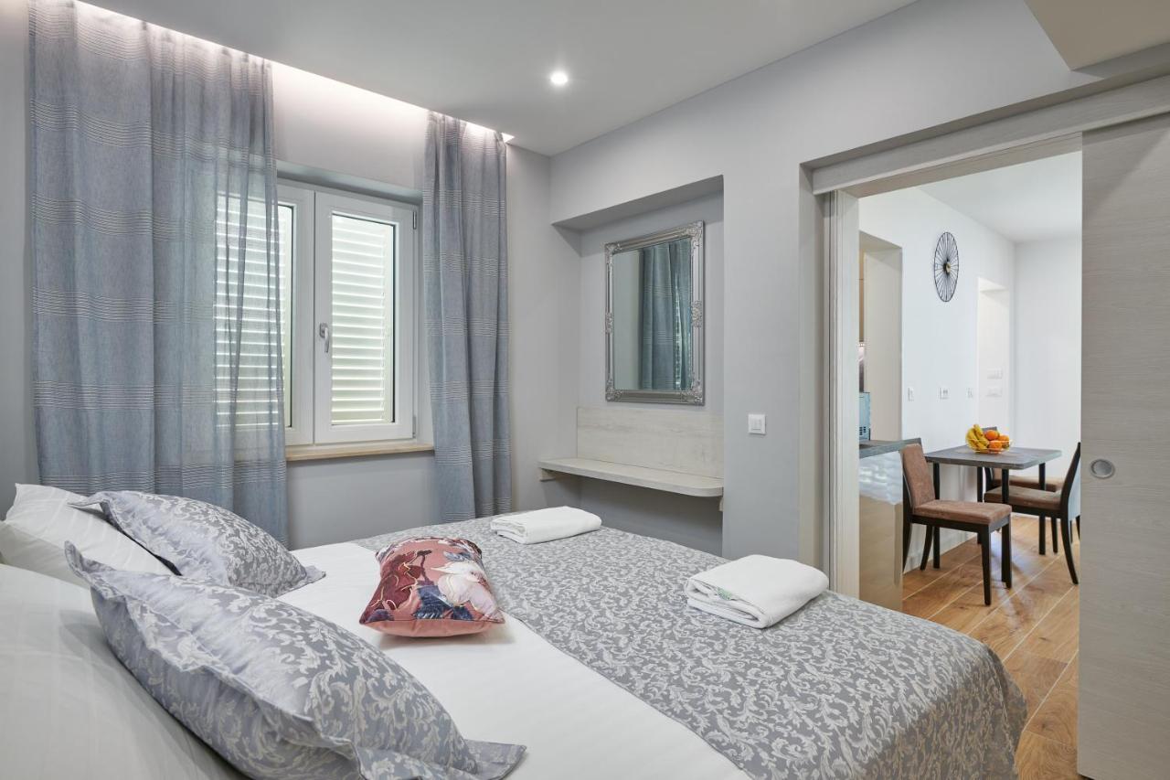 Newly Renovated Apt. Near To Entrance To Old Town 두브로브니크 외부 사진